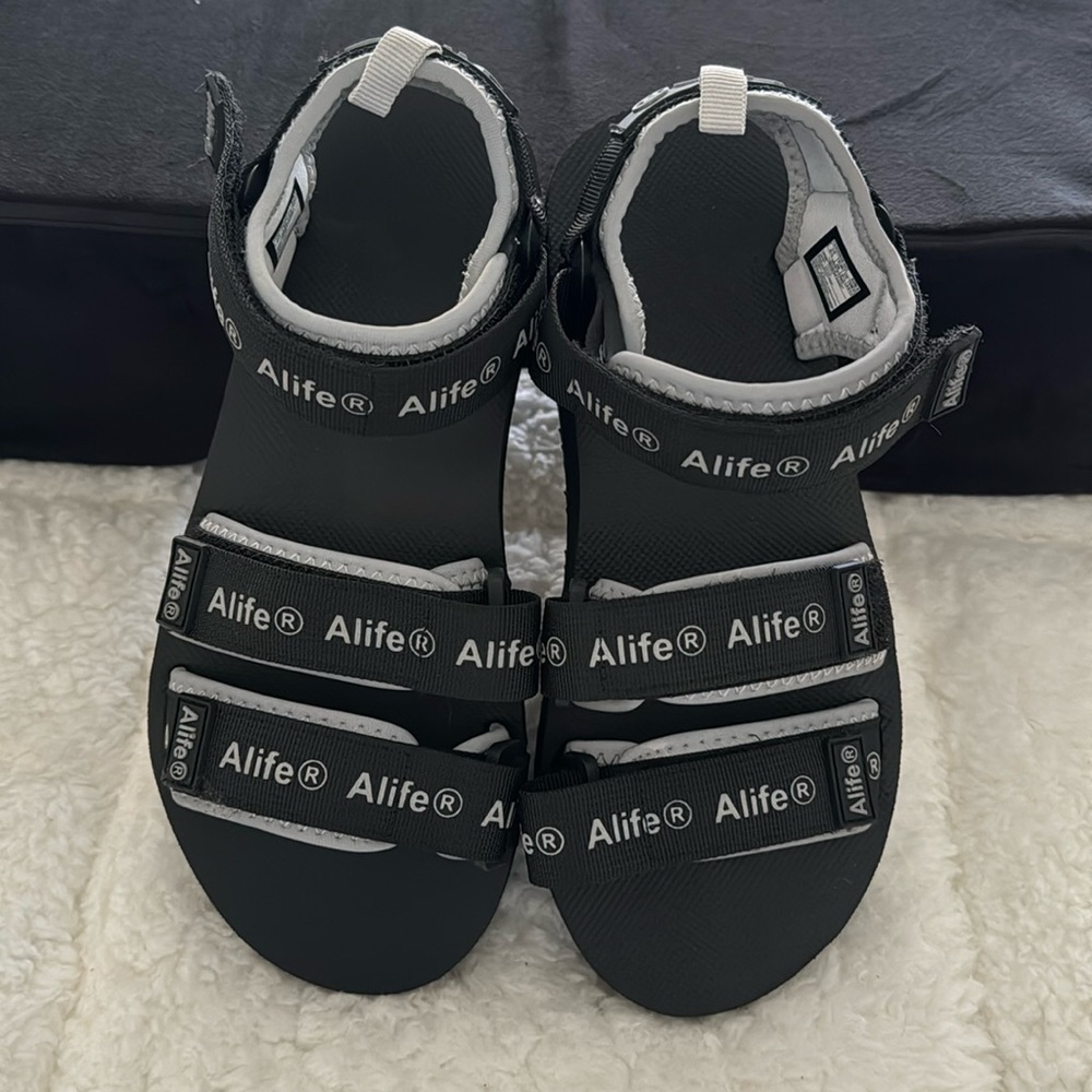 Alife Dad Sandals New Never Worn